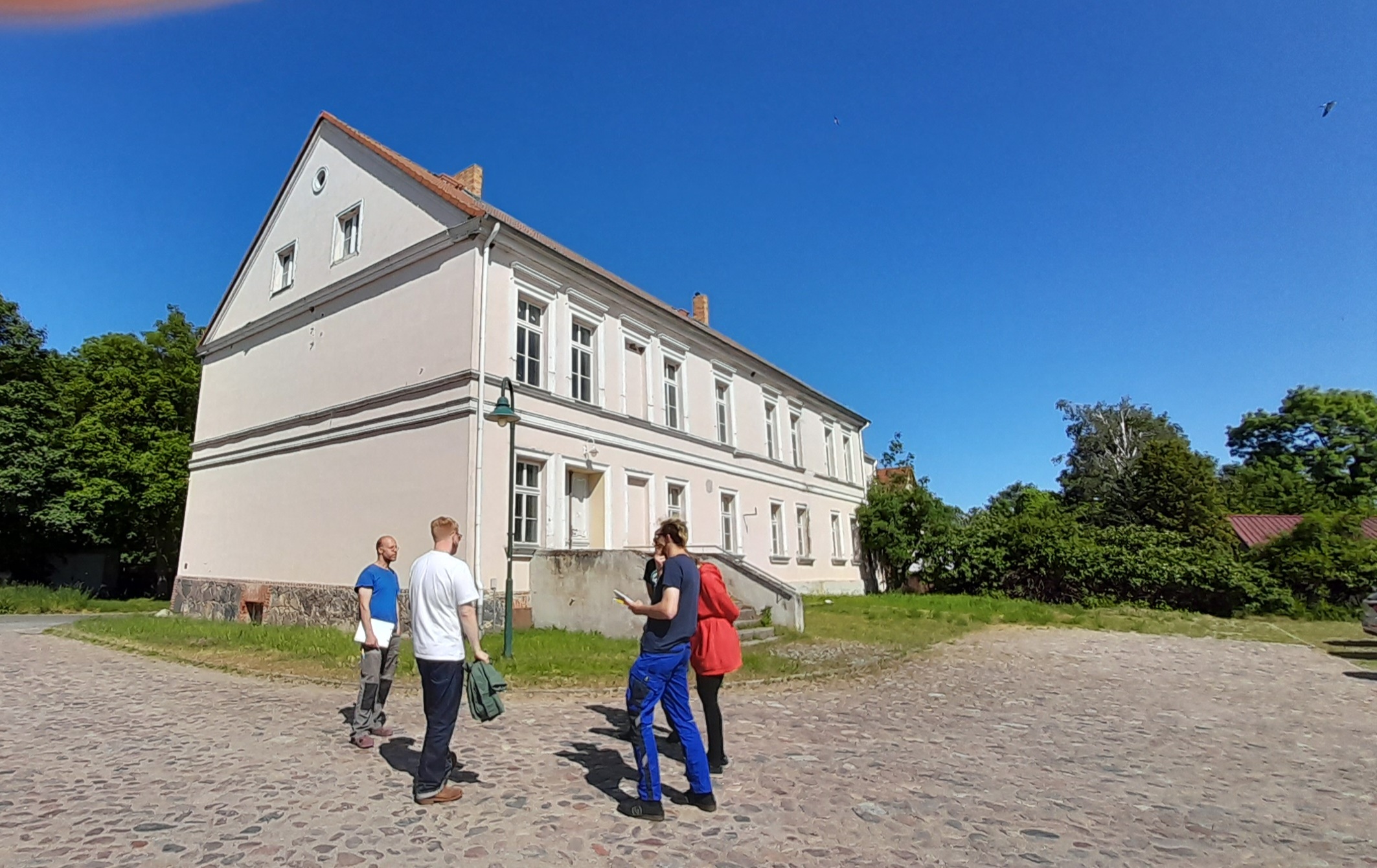 Ortsbesichtigung Gutshaus Biesenbrow beim Leerstandsmatching Foto: NZO - 