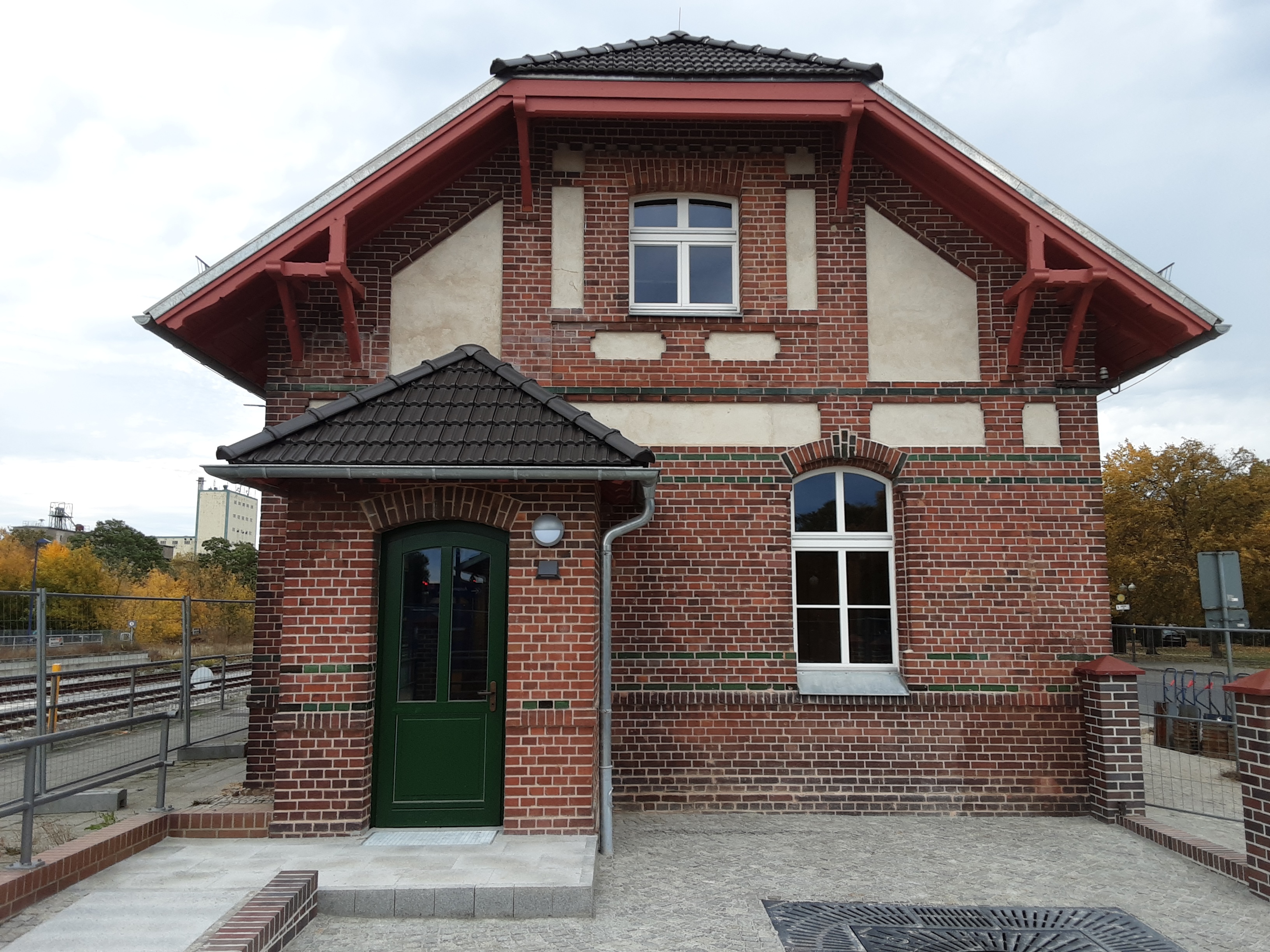 Bahnhof Beeskow Seitenansicht - Bild: Anna Stahmann