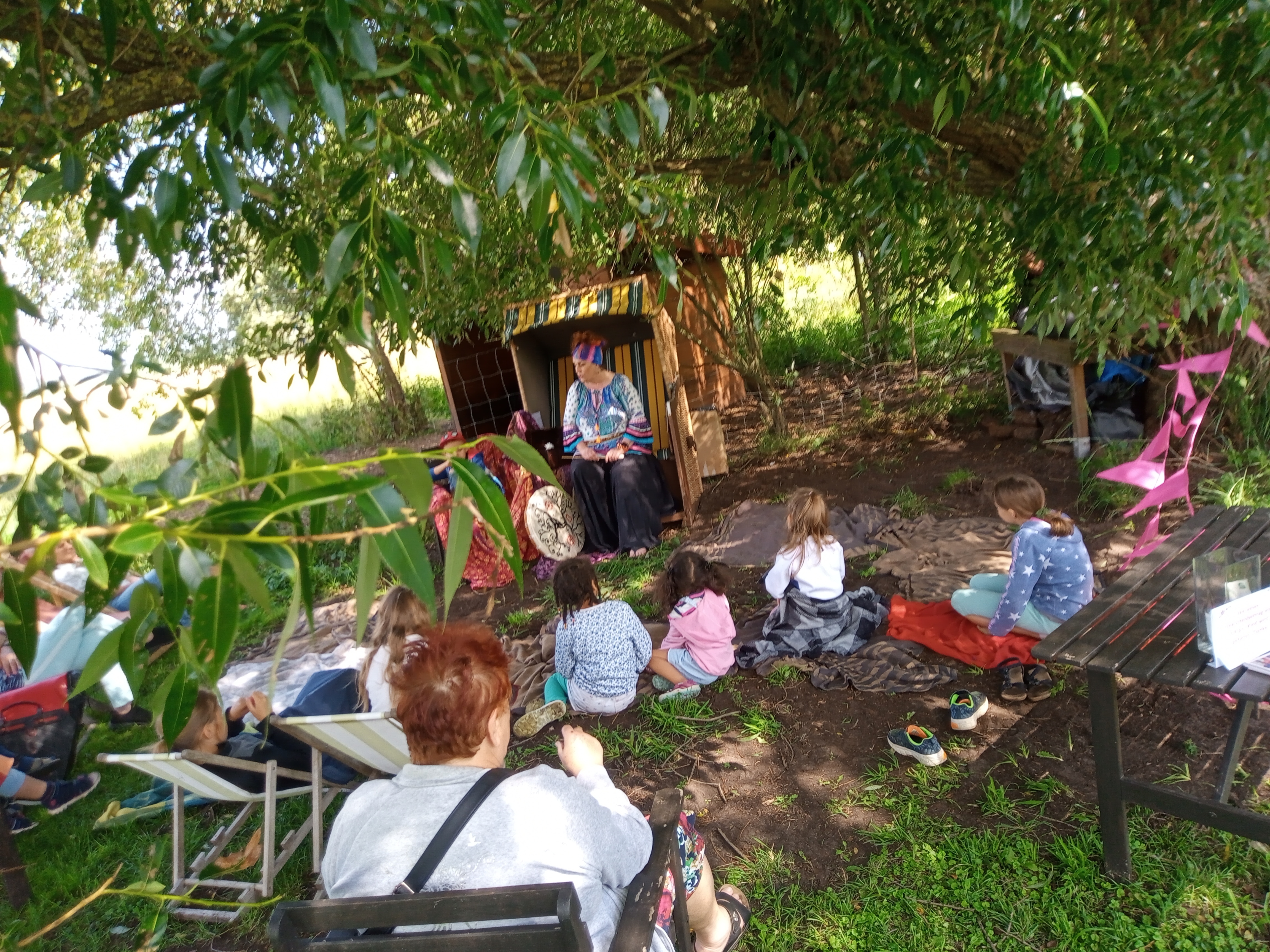 Kultur und Beeren Maerchenlesung